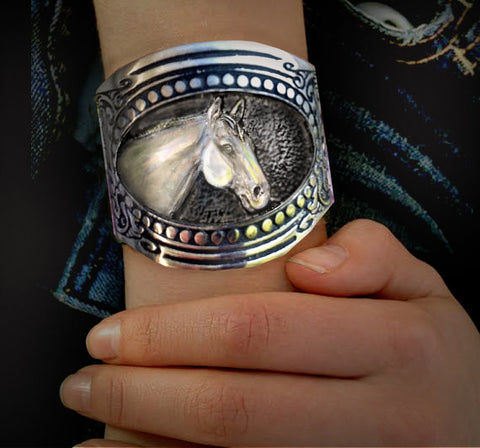 Handmade Horse Bracelet - Quarter Horse Head Horse Bracelet,Quarter Horse Head with GunStock patterned metalwork Western Art for your wrist!